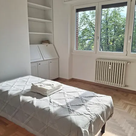 Centre Nhe Apartament Lecco